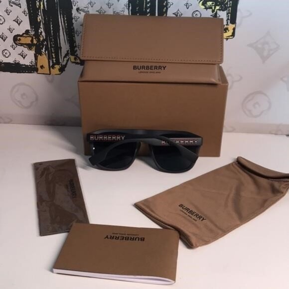 New Authentic Burberry BE4396U 3464/87 Sunglasses","description":"✨ New Authenti - Picture 3 of 13
